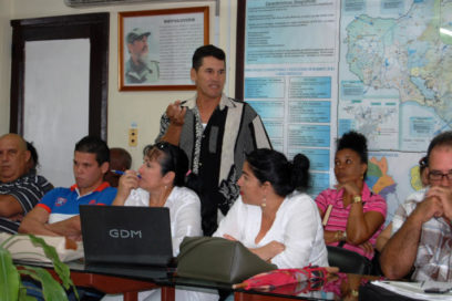 Asamblea de presentación del plan: gestionar bien la economía