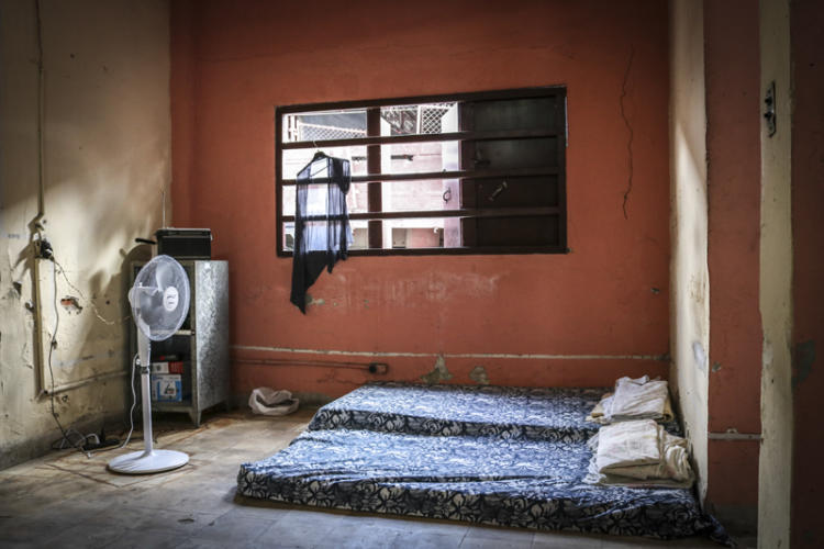 Estrella Roja es uno de los siete hogares temporales que ya existen en el superpoblado municipio De Diez de Octubre. Foto: René Pérez Massola