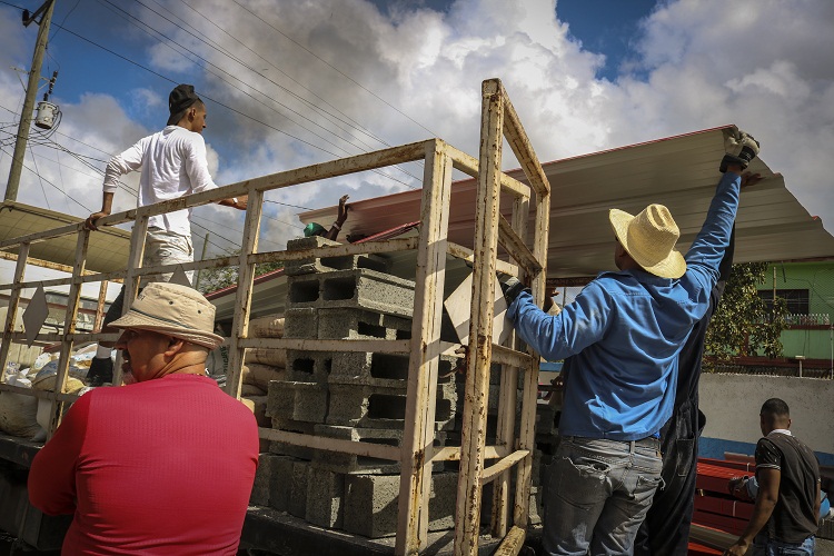 Tienda de materiales de la construcción del consejo popular de Guaicanamar, en el municipio de Regla Foto: René Pérez Massola