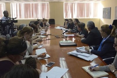 Estado cubano bonifica precios para personas afectadas por el tornado