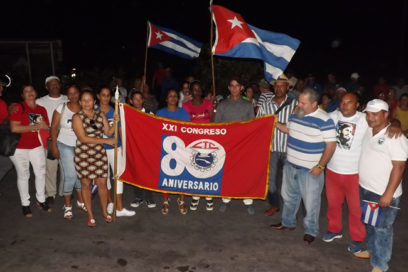 La bandera XXI Congreso continúa en Camagüey