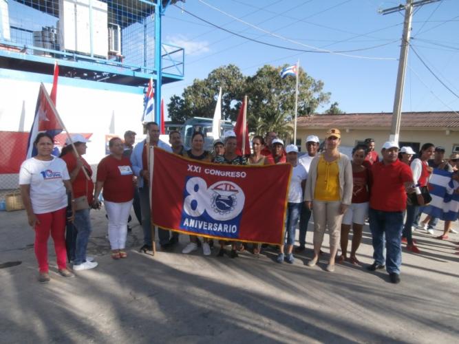 bandera xxi congreso continua recorrido en camagüey