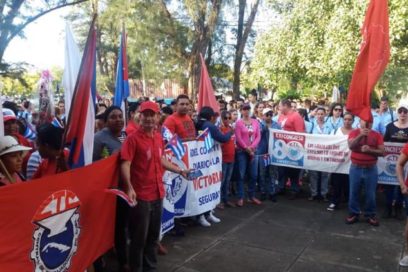 Llega bandera XXI Congreso de la CTC a Camagüey (+ fotos)