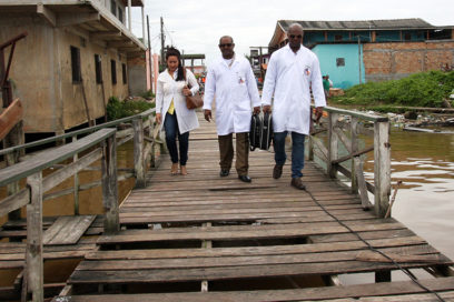 Gobierno de Bolsonaro prepara fin de programa Más Médicos