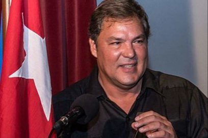 Book on Prison Journal of Hero Ramon Labañino at Havana Fair