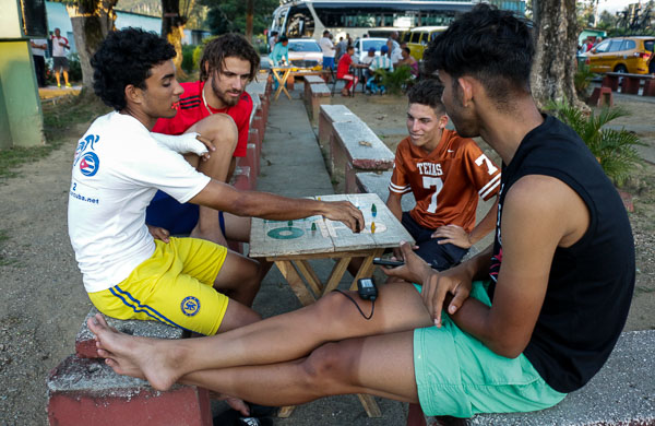 Los ciclistas el día antes de la arrancada. FOTO: Calixto N. Llanes/Periódico JIT (Cuba)Los ciclistas el día antes de la arrancada. FOTO: Calixto N. Llanes/Periódico JIT (Cuba)