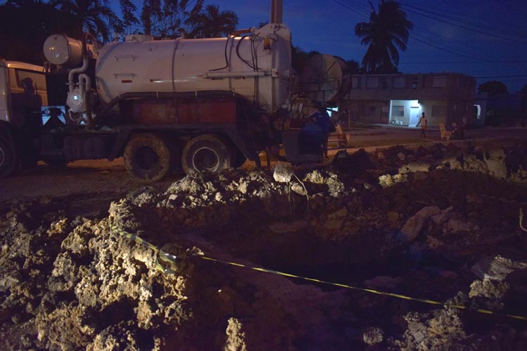 Aguas de La Habana soluciona salidero en Reparto Martí
