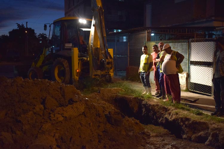 Aguas de La Habana soluciona salidero en Reparto Martí