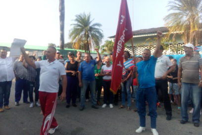 El sudor del trabajo espirituano colorea la Bandera XXI Congreso de la CTC