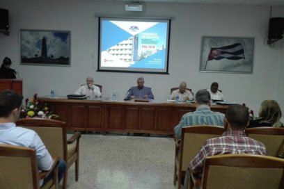 Díaz-Canel evalúa desarrollo de la inversión extranjera y el comercio exterior (+Fotos)