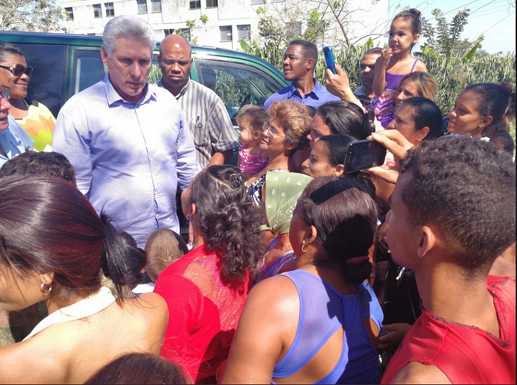 Diaz Canel en Santiago de Cuba comunidad Ventas de Casanova