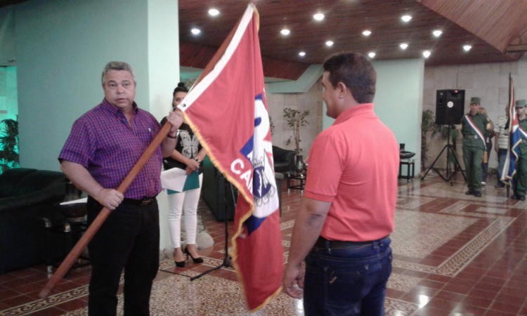 Abanderamiento de la delegación de Camagüey. Foto: Gretel Díaz Montalvo