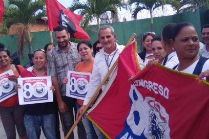Bandera XXI Congreso recorre Cuba