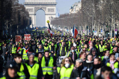 Chalecos amarillos se movilizan en acto 18 del movimiento en Francia