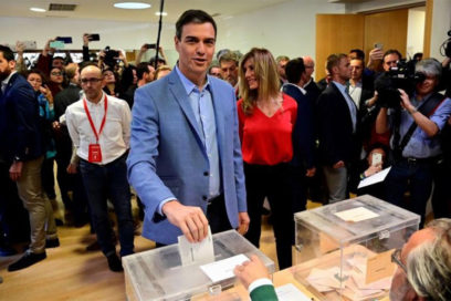 El PSOE se lleva la victoria, pero necesitará pactos para gobernar