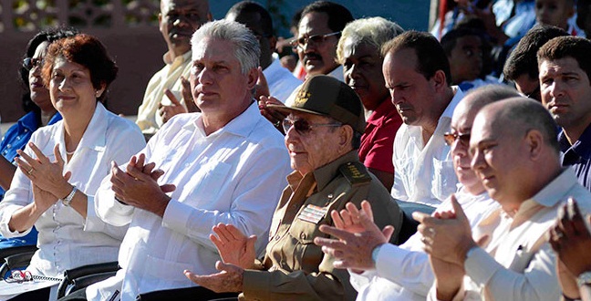 Raúl y Díaz-Canel participan en inauguración de escuela especial en Santiago de Cuba