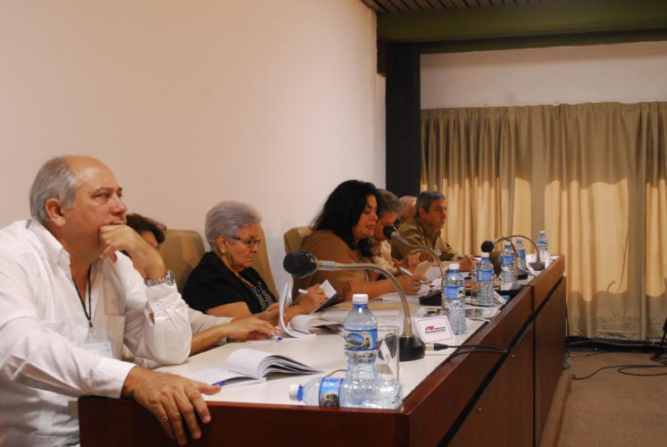 comisión No. 4 dedicada al análisis del trabajo político ideológico