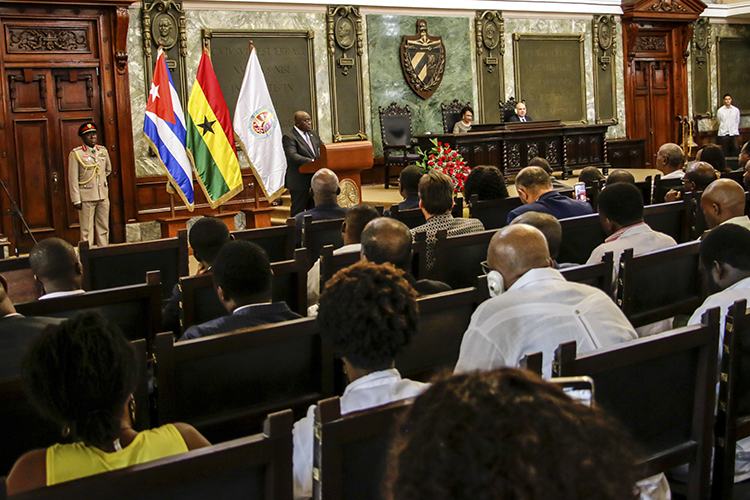 Nana Addo Dankwa Akufo-Addo, presidente de Ghana , durante su intervención en el Aula Magna de La Universidad de La Habana, el 05 de abril de 2019. Fotos/Abel PADRÓN PADILLA