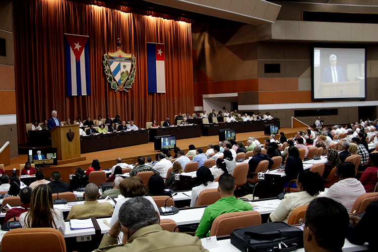 Díaz-Canel clausura la III sesión extraordinaria de la ANPP