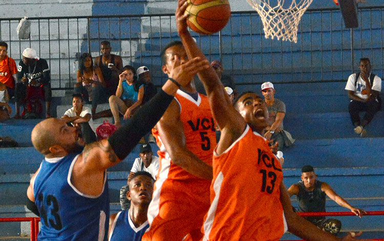 Liga Superior de Baloncesto inicia nuevos enfrentamientos particulares.