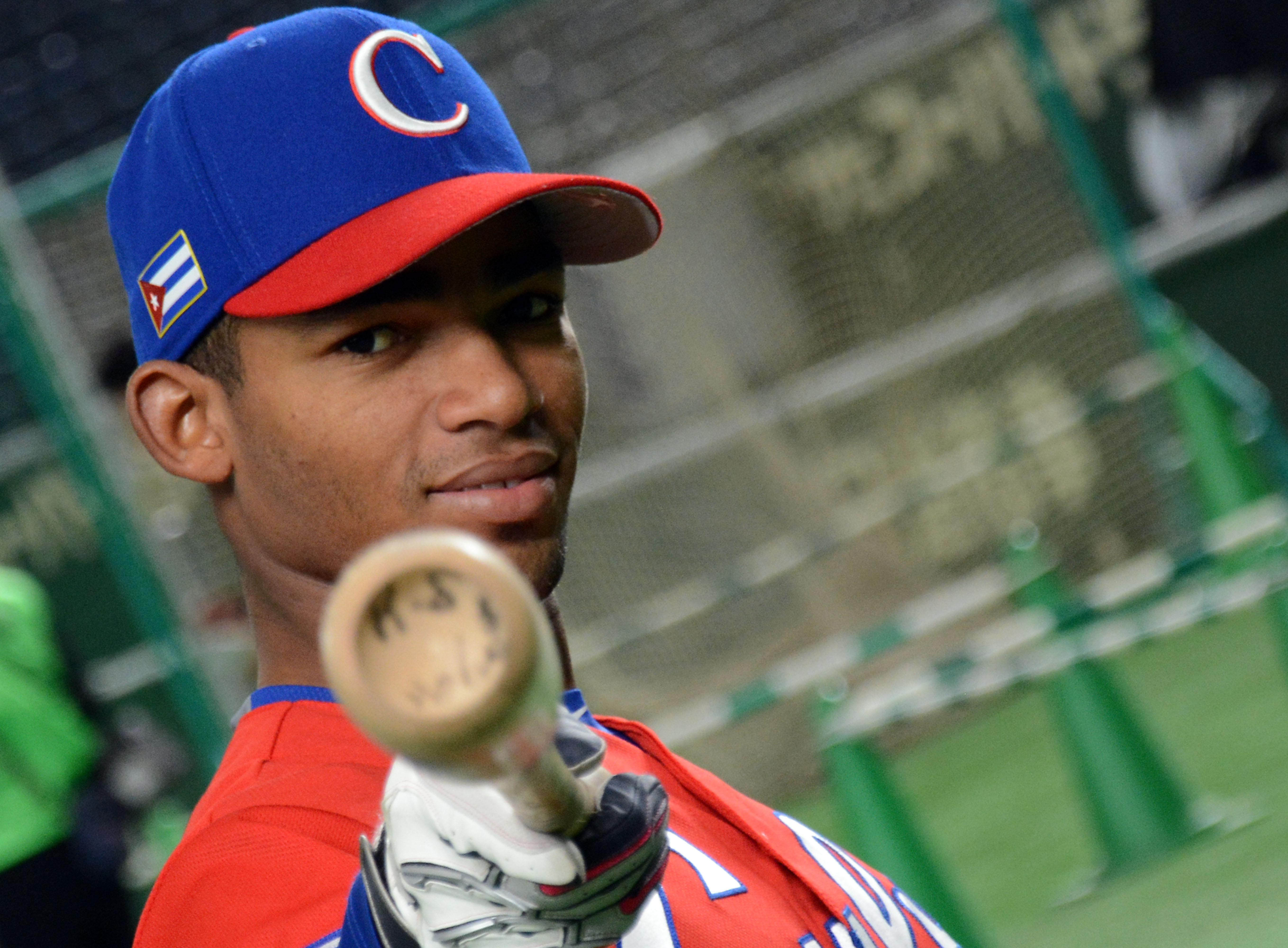 Yoelkis Cespedes, uno de los más seguidos seguramente en la lista de 34 peloteros liberados por la FCB para ser evaluados por la MLB. Foto: Ricardo López Hevia.