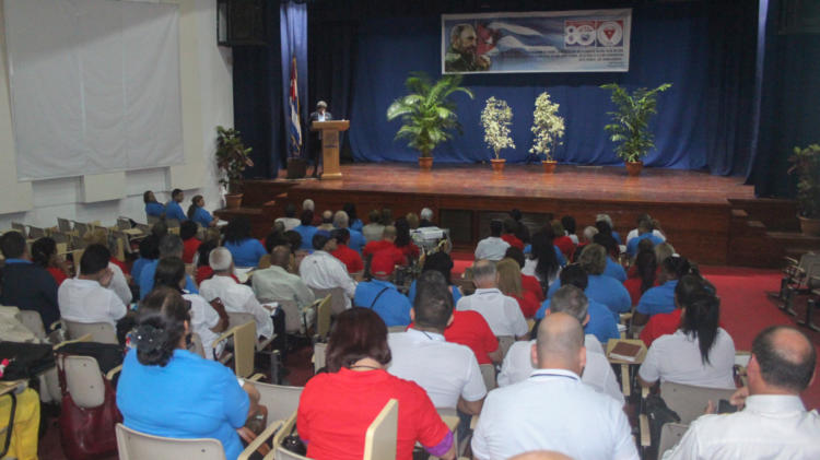 Delegados de la administración pública intercambian con funcionarios del sector