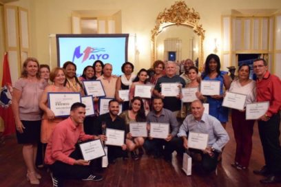 Entregan premios periodísticos Primero de Mayo