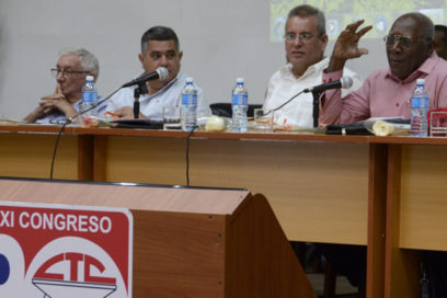 Delegados al XXI Congreso debaten sobre realidades y desafíos de la agricultura cubana (+ Fotos)