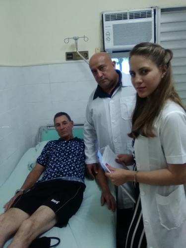 El doctor Luis Monteagudo aseguró que las investigaciones del Cardiocentro de Villa Clara son un antídoto contra el bloqueo, en ellas sobresale inteligencia, integración y dedicación. Foto: Lourdes Rey Veitía