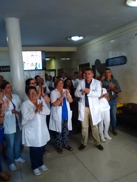 Los trabajadores del Cardiocentro Ernesto Guevara encabezarán el bloque del sindicato de la salud el Primero de Mayo en Villa Clara. Foto: Lourdes Rey Veitía