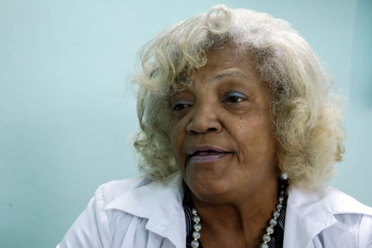 Dra. Carmen Rosas Valladares, especialista de II grado de Neumotisiología, durante sus declaraciones al periódico trabajadores, en La Habana, Cuba, el 21 de marzo de 2019. Foto/Abel PADRÓN PADILLA