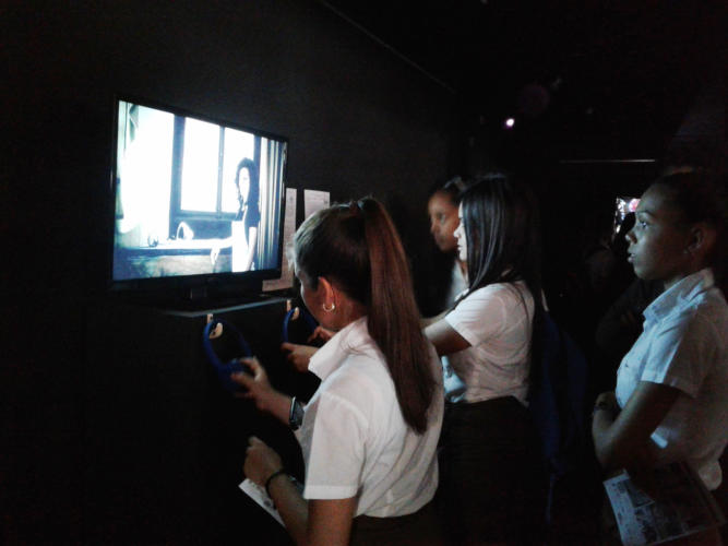 La galería Pixel acoge algunas de las muestras del espacio La Próxima Resistencia, exposición que se extenderá durante todo el mes de mayo. Foto: Gretel Díaz Montalvo