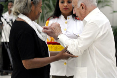 Galardonan a Héroes y Heroína del Trabajo de la República de Cuba (+ Fotos y Listado)