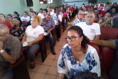 Enseñan economía matancera a delegados al Congreso de la CTC