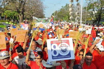 Se movilizan granmenses por el Primero de Mayo