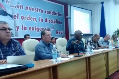Llama Salvador Valdés a potenciar la producción agropecuaria y azucarera