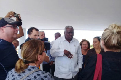 Esteban Lazo inició recorrido por Ciego de Ávila (+Fotos)