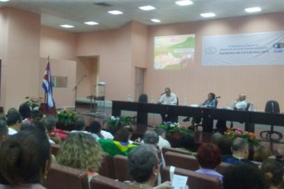 Pacifistas del mundo exigen en Guantánamo cese de la intervención militar