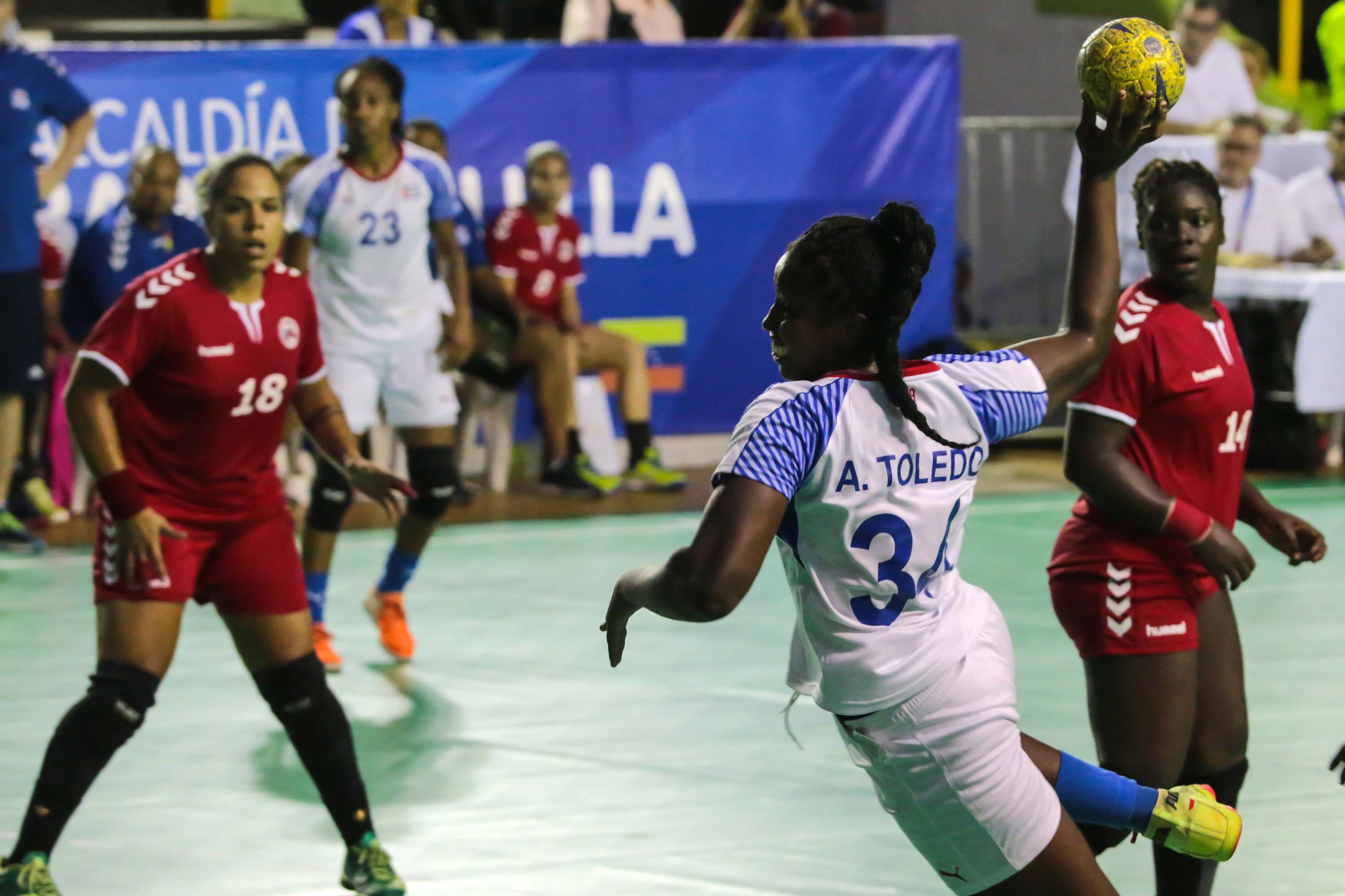 Balonmano cubano en Barranquilla. Foto: Roberto Morejon