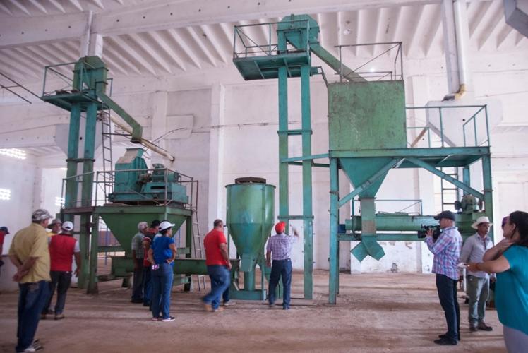 Nuevas inversiones se realizan en la unidad empresarial de base Baró, perteneciente a la empresa pecuaria genética Camilo Cienfuegos. Foto: Vania López