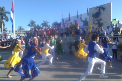 Victoria proletaria a ritmo de carnaval (+Fotos)