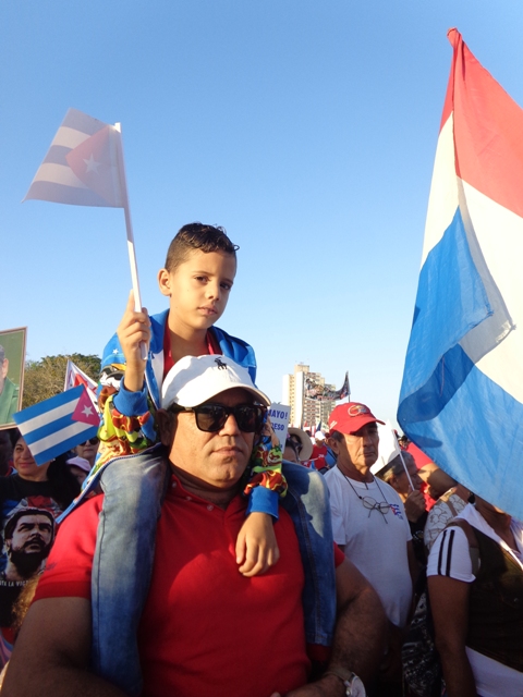 Los pinos nuevos también festejaron en Holguín el Primero de Mayo. Foto: Lianne Fonseca Diéguez