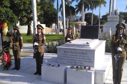 Homenaje a Mariana Grajales en el Día de las Madres