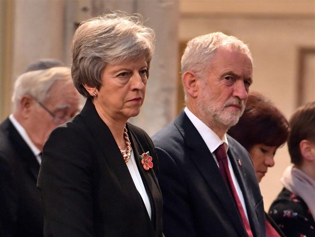 Las negociaciones con los laboristas no fueron bien recibidas por los conservadores, y es de esperar que su fracaso aumente la presión sobre Theresa May. Foto tomada de standar.co.uk