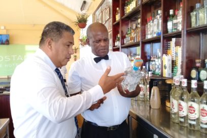 Trabajadores del turismo en Santiago de Cuba rechazan la Helms-Burton (+Video)