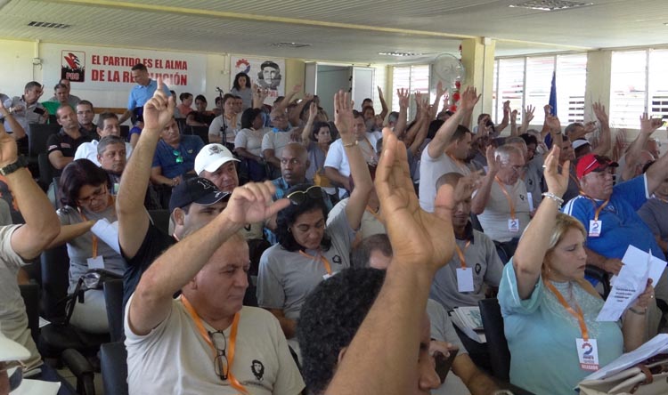 Los delegados eligieron al nuevo buró ejecutivo de la Asociación en Mayabeque. Foto: Agustín Borrego Torres