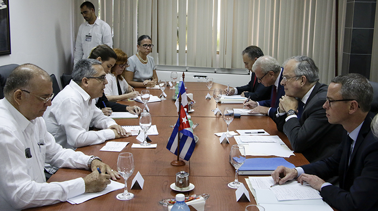 Consultas políticas entre Cuba y Francia