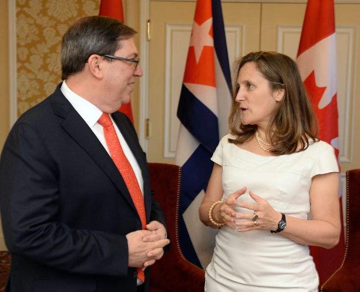 Canciller cubano sostiene encuentro con su homóloga de Canadá