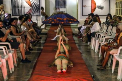 Clausura de la exposición Relatos insulares: Espectáculo de lujo (+ Fotos)