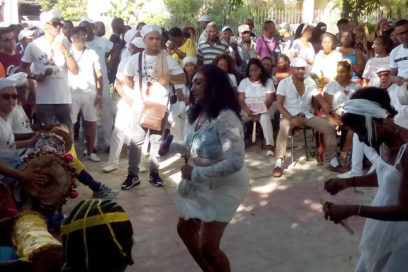 Santiago de Cuba: Medio millar de personas en Tambor por la Paz